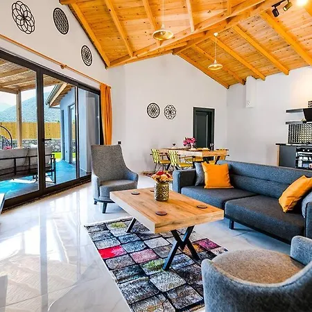 Sade 1 / Kalkan 4*